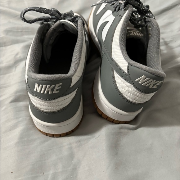 dunks - Picture 3 of 5